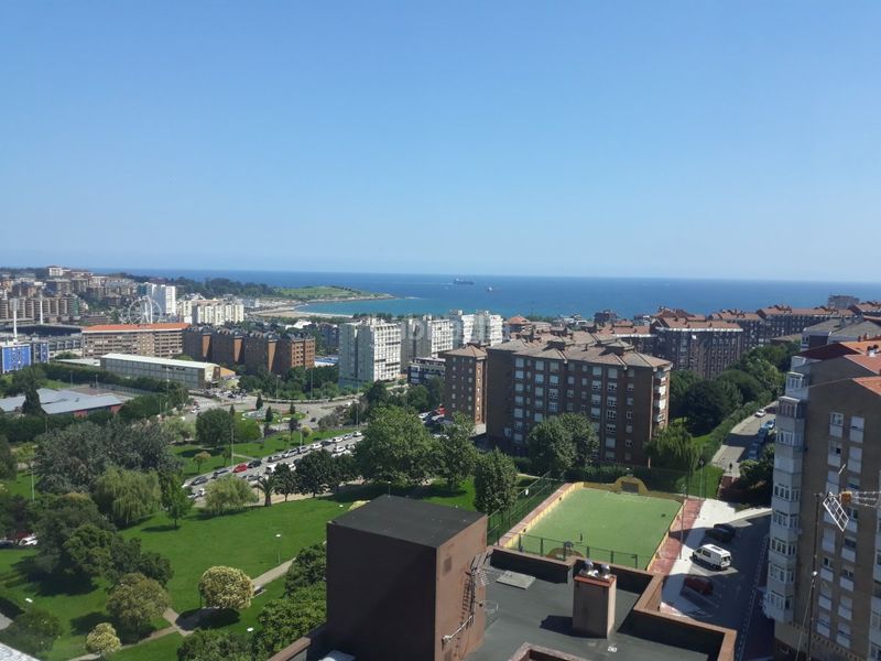 Foto 5a43f48b-f44f-443c-9660-8901f7be7a68. Lloguer pis amb calefacció a Los Castros Santander