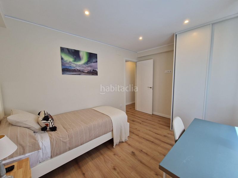 Foto d85971b2-4978-4747-b50a-95a847576f79. Rent flat with heating in Los Castros Santander