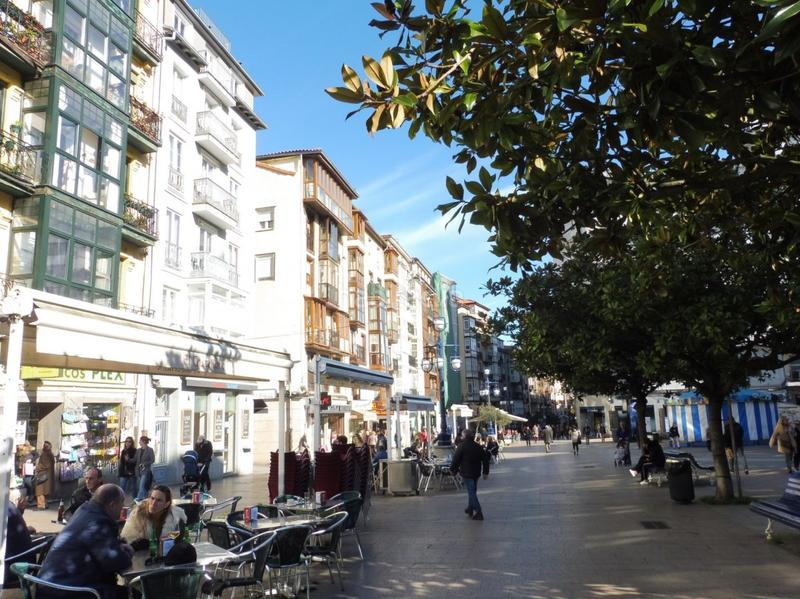 Foto ac20b68e-f325-46c0-bda6-1d80dc9ffffa. Alquiler piso en el corazón de la ciudad en Numancia - San Fernando Santander