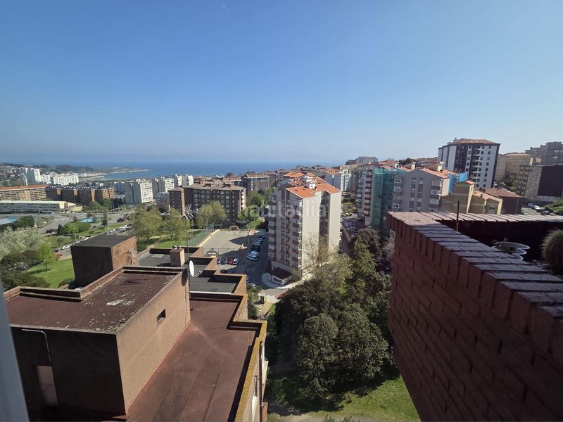 Foto a6f4a97e-fe16-4edc-a418-c448c6e77de7. Lloguer pis amb calefacció a Los Castros Santander