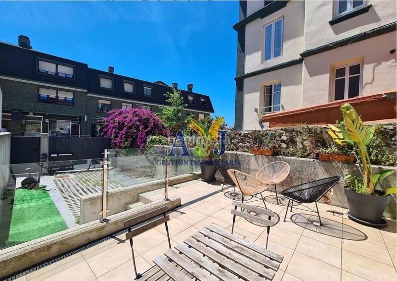 Foto 527e8d4c-2bf3-4ba9-a515-4ae8fa1a5abb. Alquiler planta baja en El Sardinero Santander