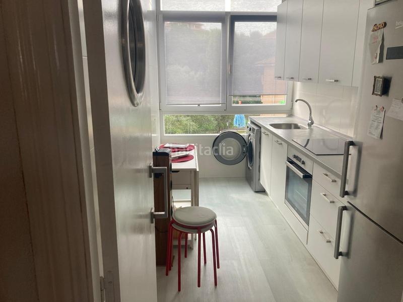 Foto ae2835d4-4c1d-4a09-b28d-c6e8f38f1bf0. Rent flat with parking in Somo Ribamontán al Mar