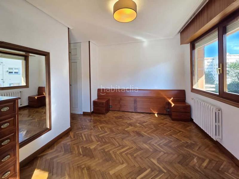 Foto 0f9343ad-53eb-4011-983a-97fa9d01c7a9. Duplex con riscaldamento parcheggio in El Sardinero Santander