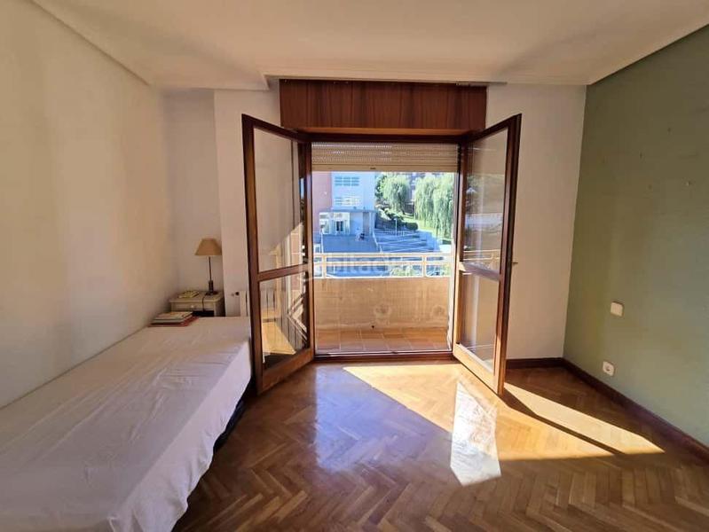 Foto dec3381e-03d6-42f7-9818-4d25a7fe7d4e. Duplex con riscaldamento parcheggio in El Sardinero Santander