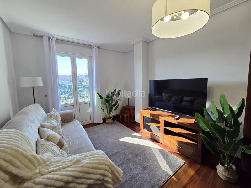 Foto 37d710f2-eb49-4132-80c9-4768c22c1837. Rent apartment with heating parking in La Pereda Santander