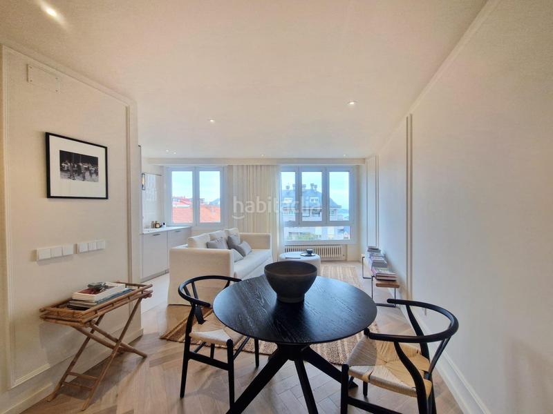 Foto c6e87bf5-44bf-4a8c-b465-e0b9d1f103a0. Rent flat in calle calatayud 7 in El Sardinero Santander