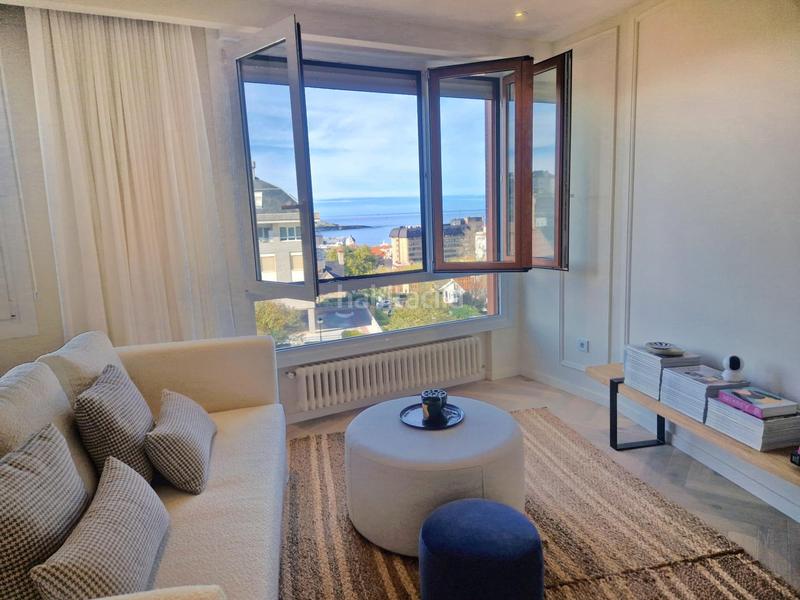 Foto efea9e55-c673-4198-a088-bc4cc3c3a71a. Rent flat in calle calatayud 7 in El Sardinero Santander