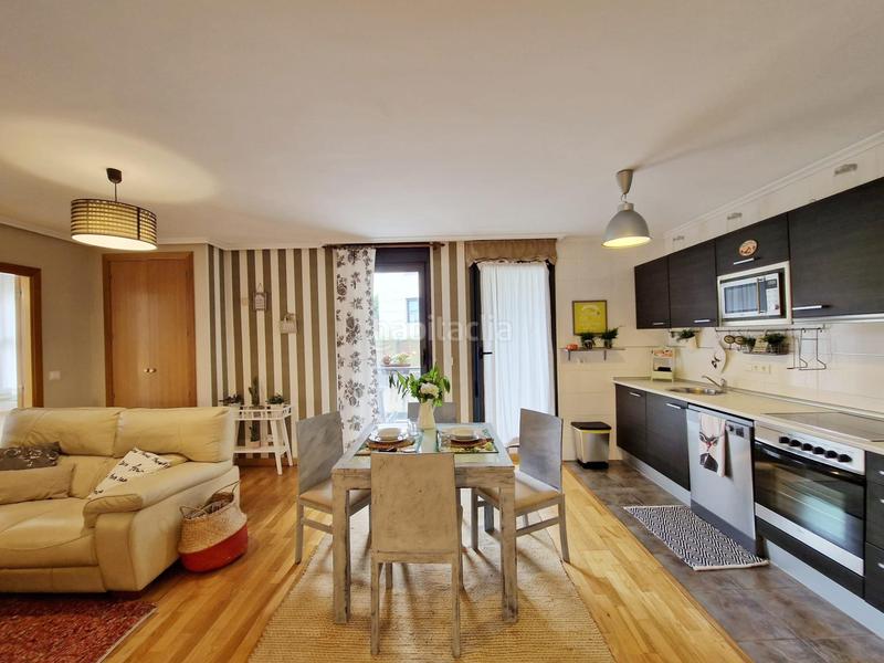 Foto f4293158-8029-4e85-8484-31493943a559. Alquiler apartamento  con terraza y garaje cerrado en Santander