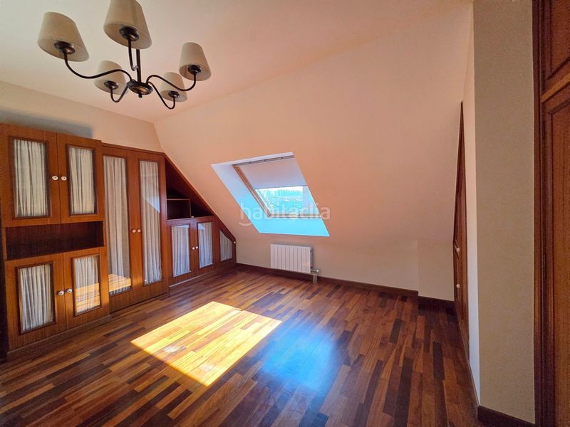 Foto a86c1da8-e4e4-42cd-a0a9-b25a9ac6e05b. Lloguer àtic amb calefacció aparcament a La Pereda Santander