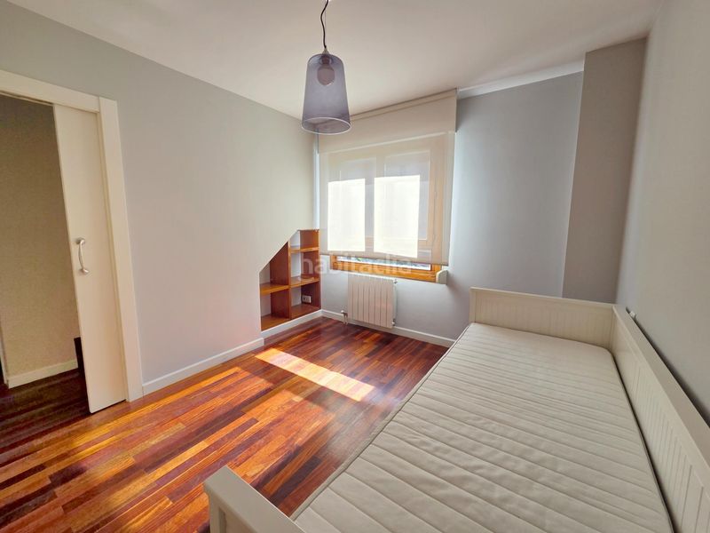 Foto befd0ec9-61e4-4dcc-bd11-4c01762665f7. Lloguer àtic amb calefacció aparcament a La Pereda Santander