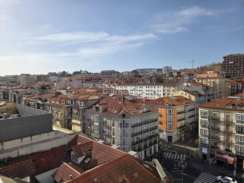 Foto d41025bd-fdff-467c-b9ae-41b357727fb4. Piso en Centro - Ayuntamiento Santander