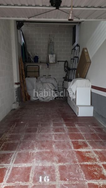 Foto aafa0bcb-49d9-457d-9af3-2aa0bed130de. Aparcament cotxe a Los Castros Santander