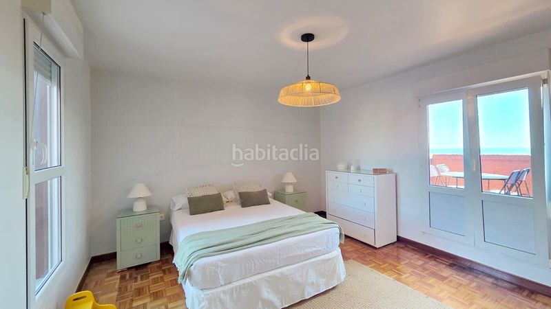 Foto b2b765eb-d812-4323-9b10-9a53088d854d. Alquiler piso en calle fernando rios 20 vivienda con vistas espectaculares en Santander