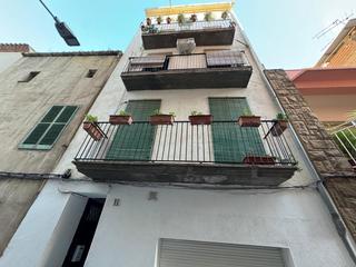 Pis a Carrer església 21