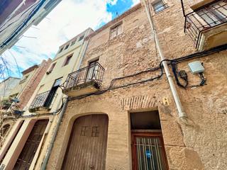 Maison à Carrer d'en perxes 8. Casa de pueblo muy céntrica