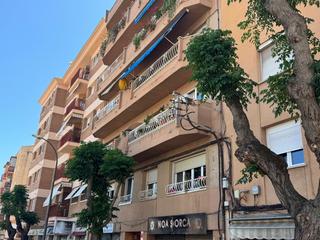 Appartement à Carrer de roger de belfort 32. Piso excelente ubicación!!