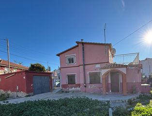 Chalet en Carrer de l'abat escarr� 15. Casa unifamiliar aislada con piscina a 15 minutos de tarragona