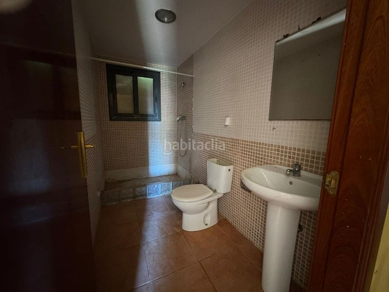 Foto 670cefe6-dab7-4d20-b818-31fdda45a3eb. Xalet a carrer de saragossa 25 a Canyelles