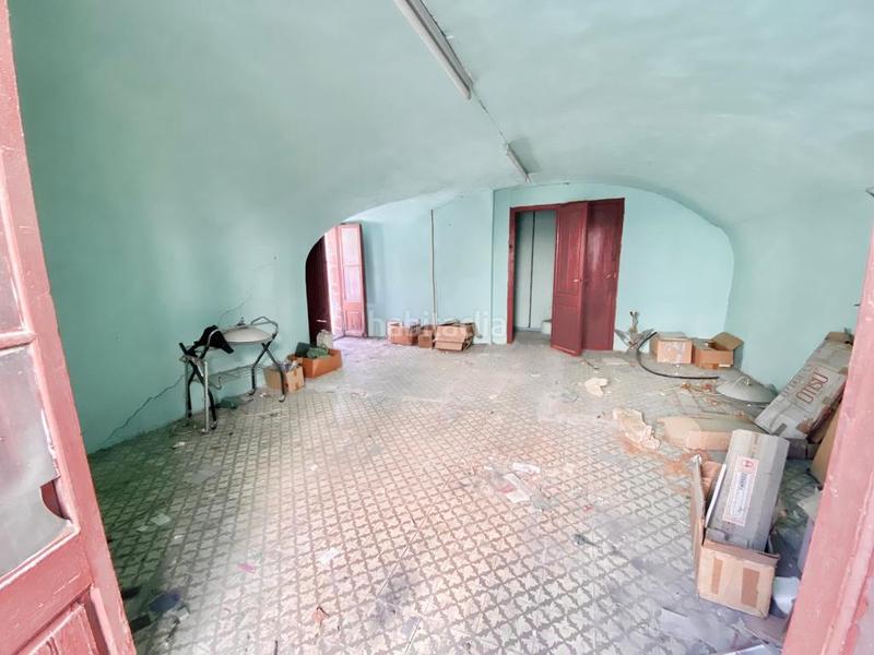 Foto c6df71da-ff76-4b1c-b652-1c5fe80d593f. Local comercial en muralla del castell 4 en Valls