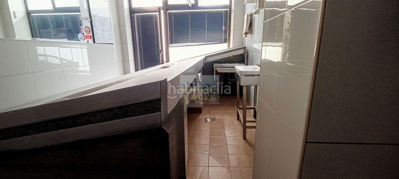 Foto b8eab946-a937-4fe6-aa3a-d5733123f406. Local comercial a Corrales de Buelna (Los)