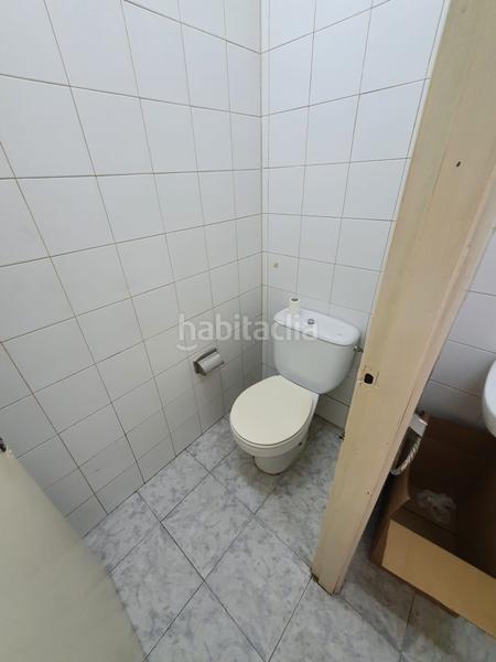 Foto 8df21466-d545-4c09-abf1-389e77574610. Alquiler local comercial ref.b162 se alquila amplio local céntrico en Puertollano