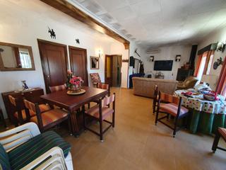 Xalet a Villamayor de Calatrava. Ref. 2389. espectácular chalet en venta