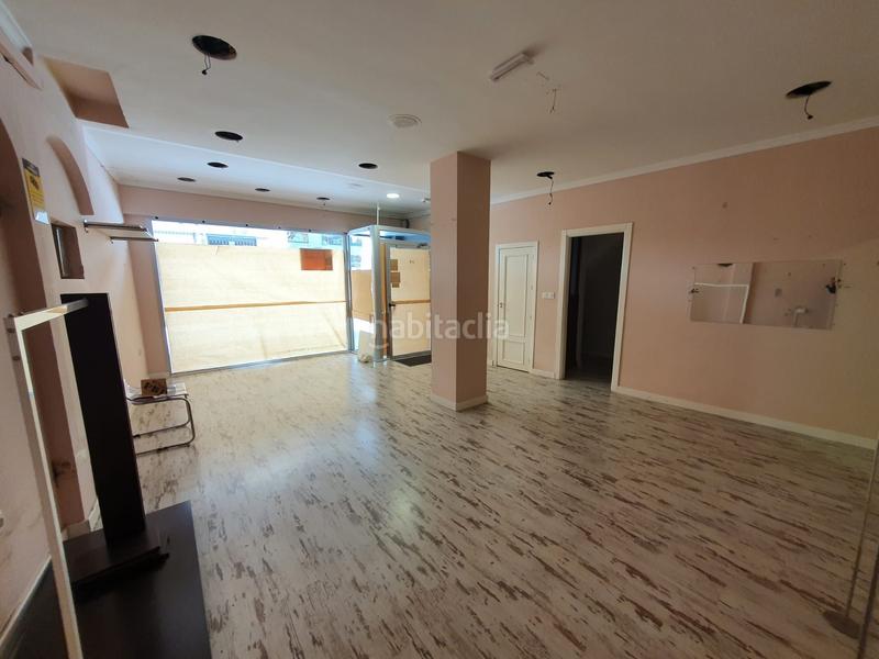 Foto e6bd0c4c-9934-40d6-b559-daf8471bd71c. Affitto locale commerciale in Centro Puertollano