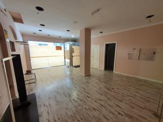 Lloguer Local Comercial a Centro. Ref. b164 se alquila local céntrico ¡¡económico!!