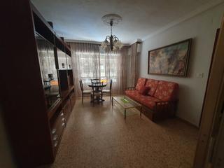 Pis a Centro. Ref. 2458. piso en venta en zona calle ancha