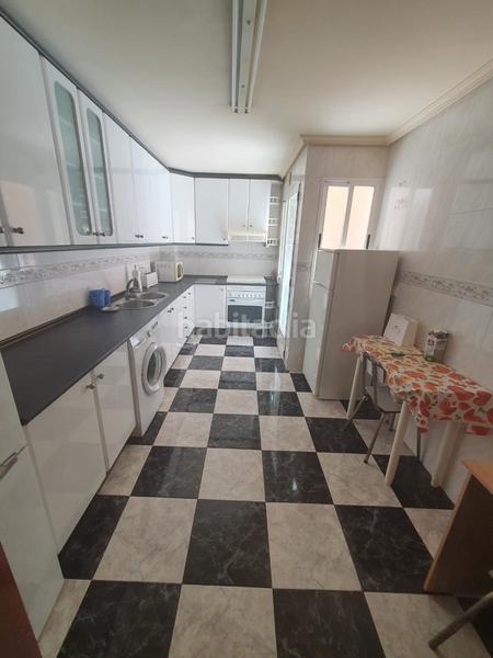 Foto d220f712-0e21-4bb0-a190-ce89d7788a17. Location appartement dans Centro Puertollano