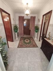 Casa a Carretera de Córdoba - Libertad. Ref.2474 se vende casa parcialmente reformada.
