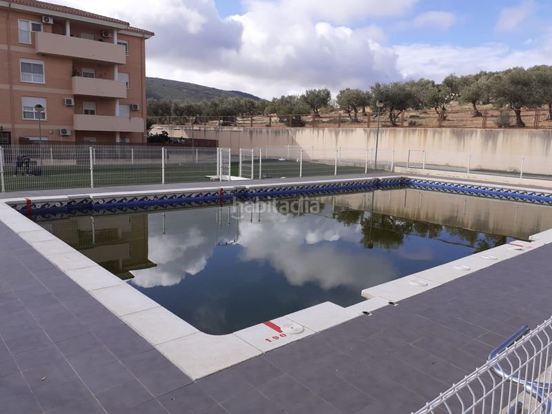 Foto ed7940f5-fa1a-4d5a-b4be-9008d8ff1f87. Pis amb calefacció aparcament piscina a PAU 2-600 Puertollano