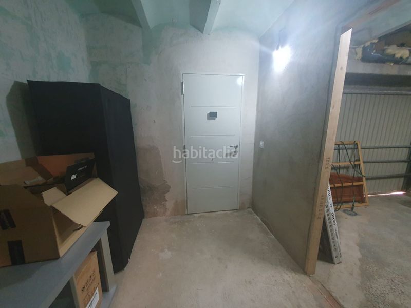Foto 2c0b9d5f-ba9f-43d7-93f7-138570d0696d. Casa amb aparcament a Centro Puertollano
