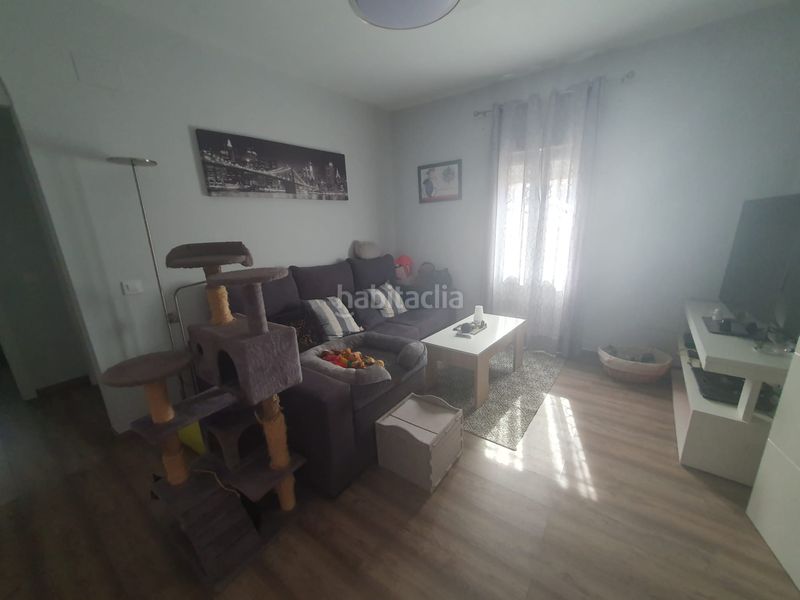 Foto 9ca5d5bb-cf93-4b2f-adcb-e5f95c71b430. Casa amb aparcament a Centro Puertollano