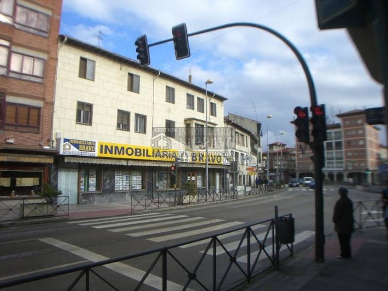 Foto 3c15c6cd-481f-4c40-8f2e-bc7e10499fc6. Location local commercial dans Medina de Pomar