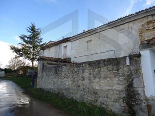 Maison à Merindad de Cuesta - Urria. Casa de piedra en venta con escudo del siglo xvii merindad de cu