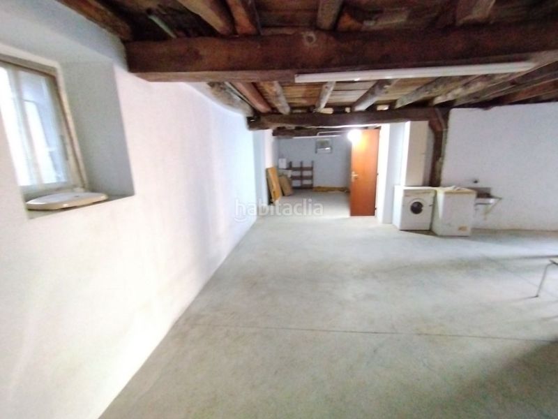 Foto 49ed4a16-d4e5-438f-8654-f989ac1b7f24. Casa amb aparcament a Junta de Traslaloma