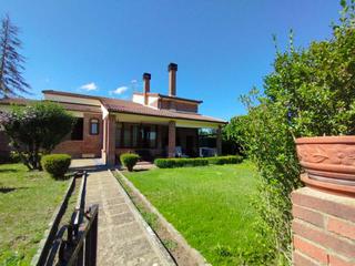 Chalet à Villarcayo de Merindad de Castilla la Vieja. Chalet unifamiliar en venta en villarcayo