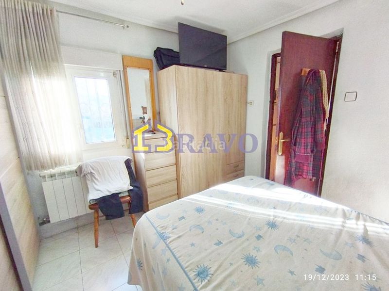Foto 54cc5891-eaeb-466d-99cb-bfce232575e9. Casa amb calefacció a Valle de Losa