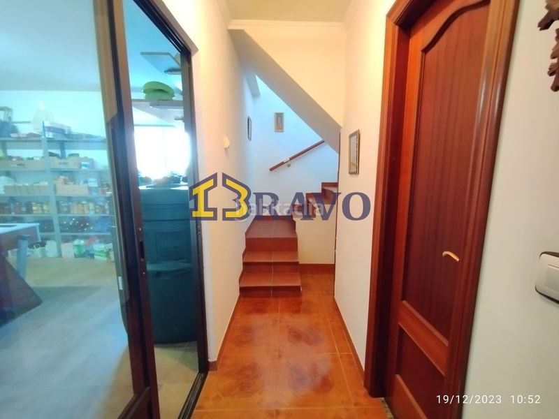 Foto c5a78d00-1019-4d83-98d9-fcd6e192d32f. Casa amb calefacció a Valle de Losa