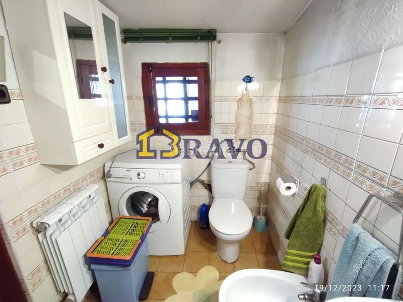 Foto fc3b29c0-a962-4f17-9575-a4fe440e8bc1. Casa amb calefacció a Valle de Losa