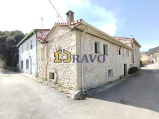 Casa a Villarcayo de Merindad de Castilla la Vieja. Se vende casa centrica al lado de la capital de las merindades
