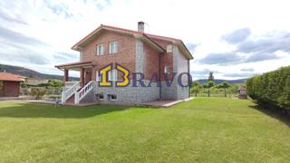Xalet a Valle de Losa. Chalet individual en el valle de losa, de alta calidad