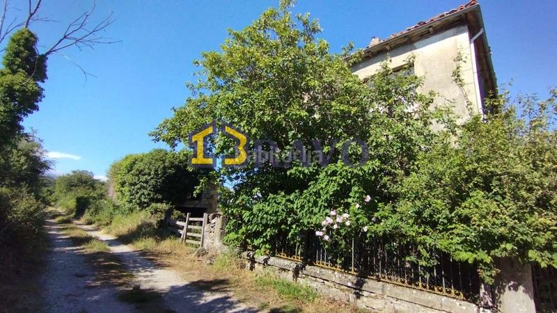 Foto bb30cd03-8b8f-4e9a-b7ef-eeaf22c41dce. Casa a Espinosa de los Monteros