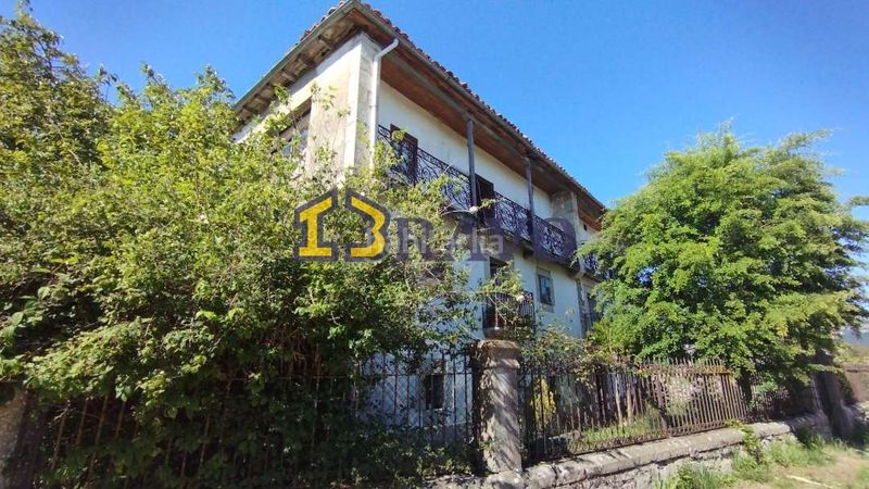 Foto f0717588-92ba-4bb6-bdef-bb1ffe7ddae4. Casa a Espinosa de los Monteros
