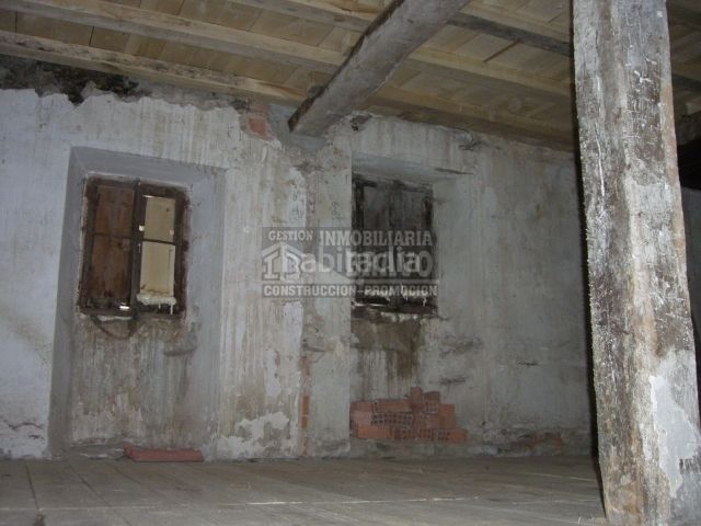 Foto 0a03b1aa-23e9-4215-a666-0c0b0a446924. Casa a Junta de Traslaloma