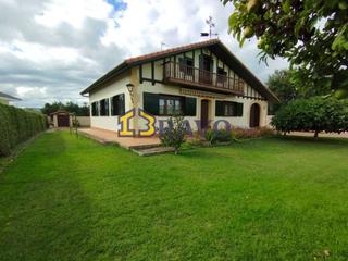 Casa a Medina de Pomar. Chalet en venta zona medina de pomar