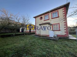 Maison à Medina de Pomar. Casa en venta zona medina de pomar