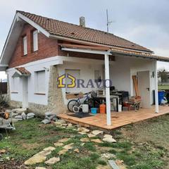 Casa en Valle de Losa. Chalet unifamiliar en venta valle de losa