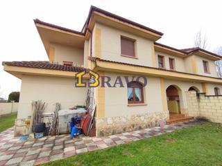 Casa a Medina de Pomar. Chalet pareado en venta zona medina de pomar